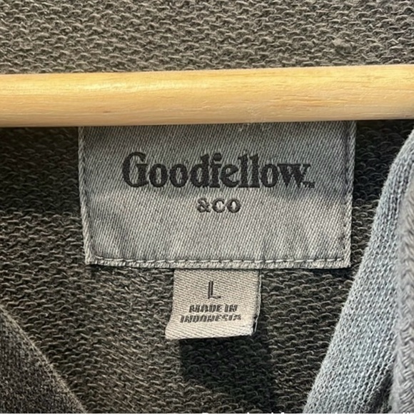 Men’s Grey Goodfellow & Co Target brand sweatshirt - Picture 3 of 11